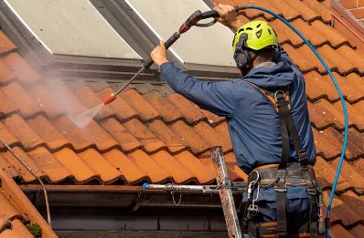 Démoussage et hydrofuge de toiture à Bergnicourt
